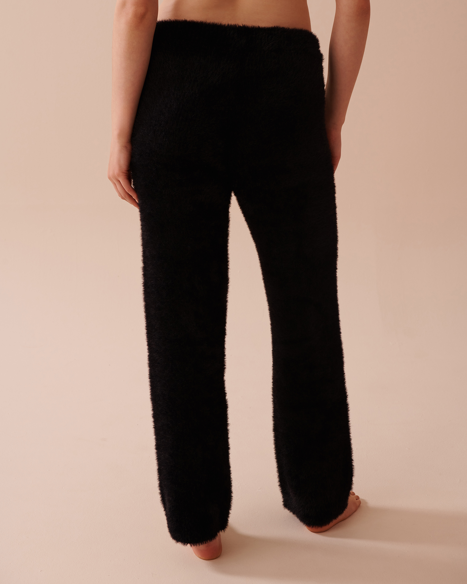 LA VIE EN ROSE Fluffy Pants Black 50200084 - View2