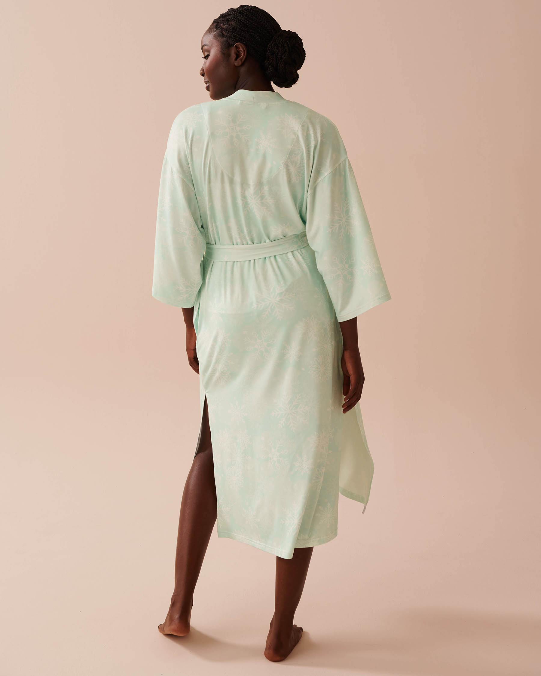 LA VIE EN ROSE Snowflake Print Super Soft Kimono Mint Green/Snowflakes 40600184 - View2