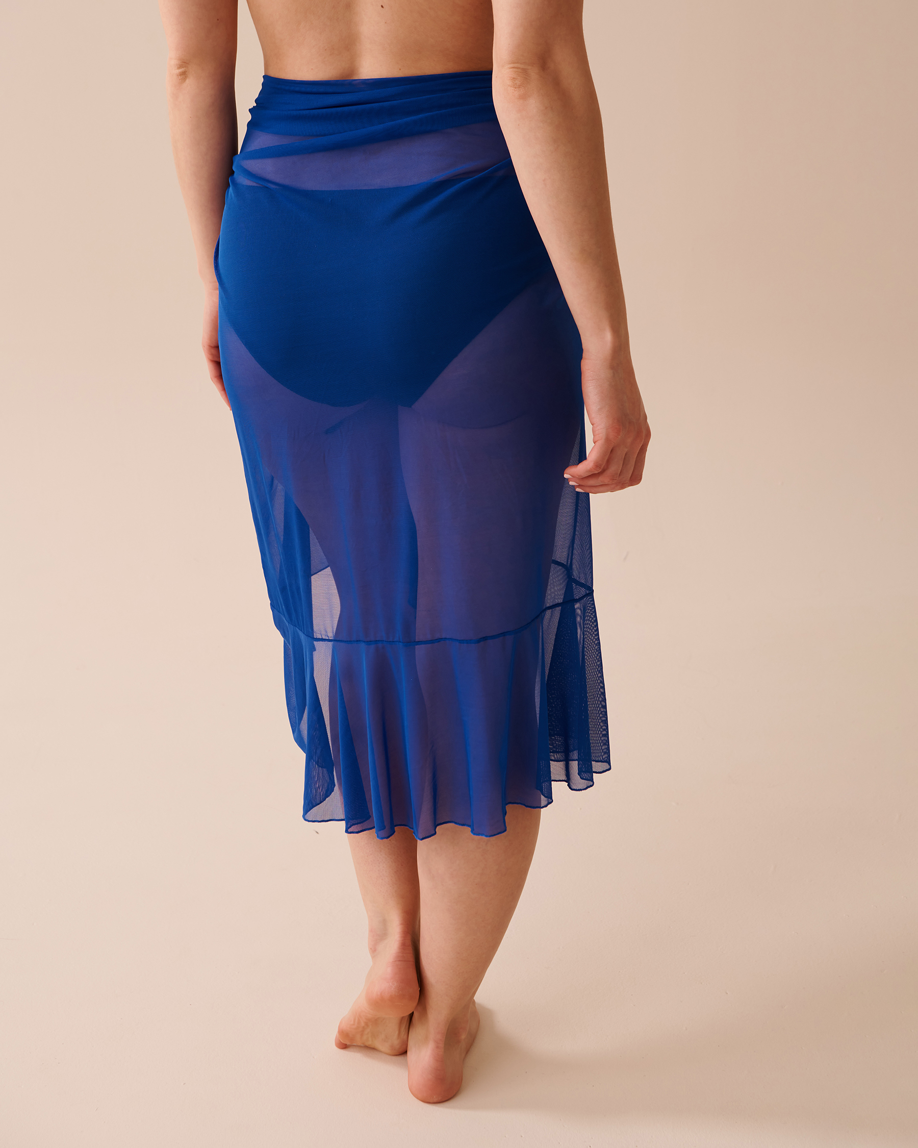 LA VIE EN ROSE AQUA Paréo en résille à volants Bleu profond 80200046 - View2