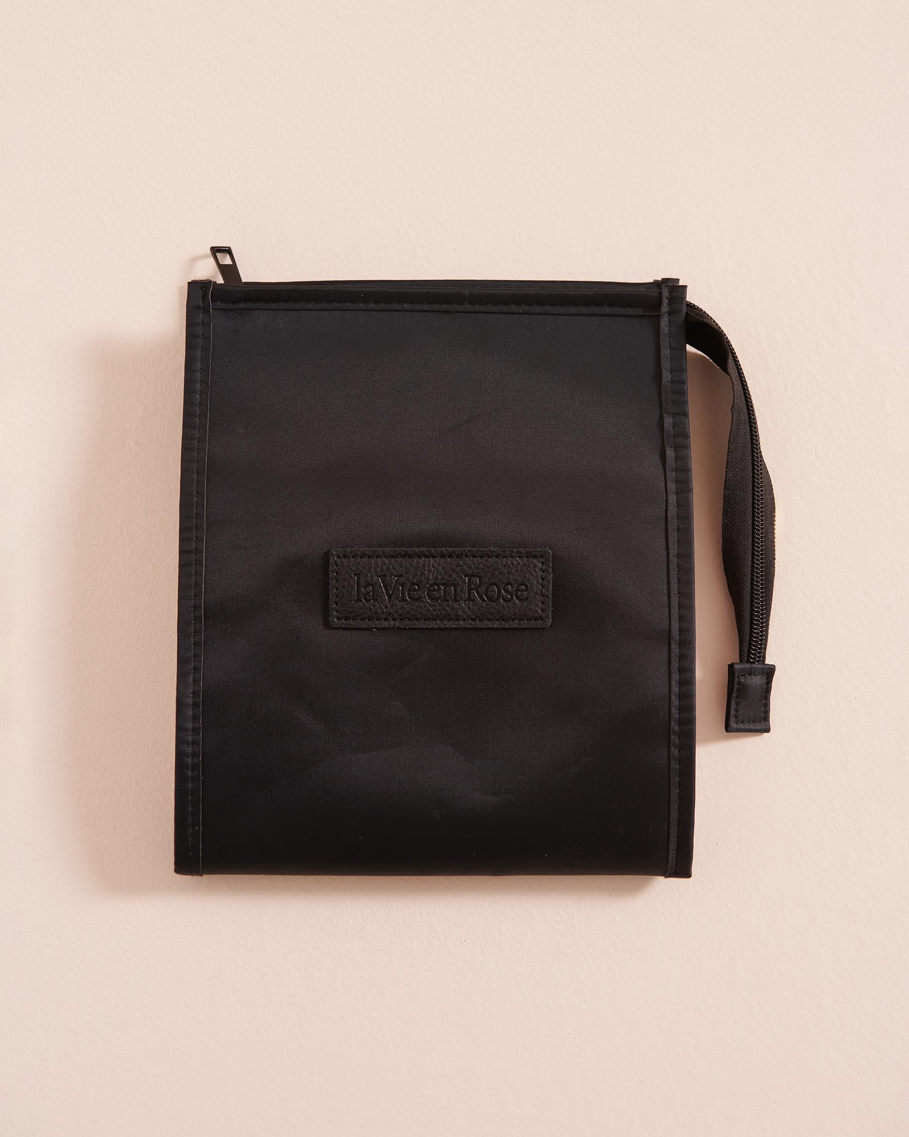 LA VIE EN ROSE Underwear Bag Black 40700320 - View2