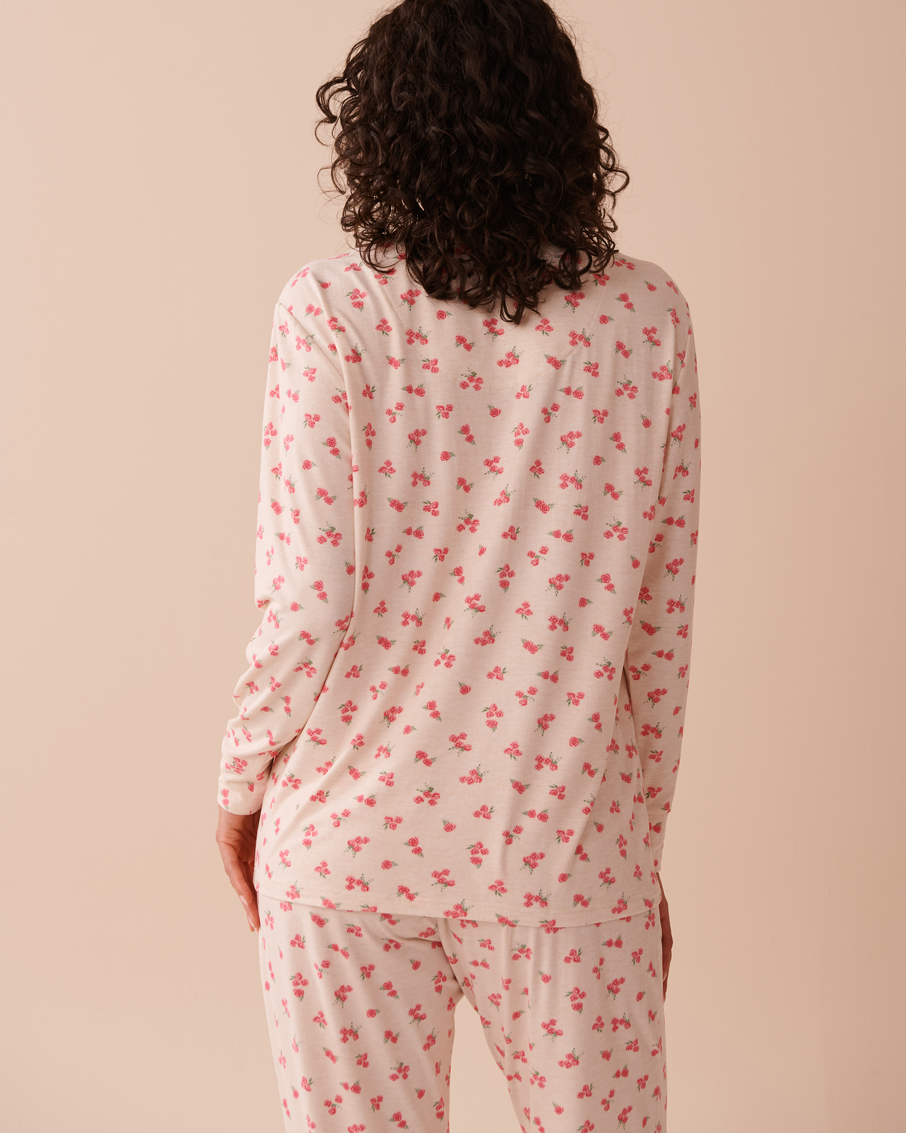 LA VIE EN ROSE Teddy Bear and Rose Print Super Soft Long Sleeve Shirt Oatmeal/Roses 40100686 - View2