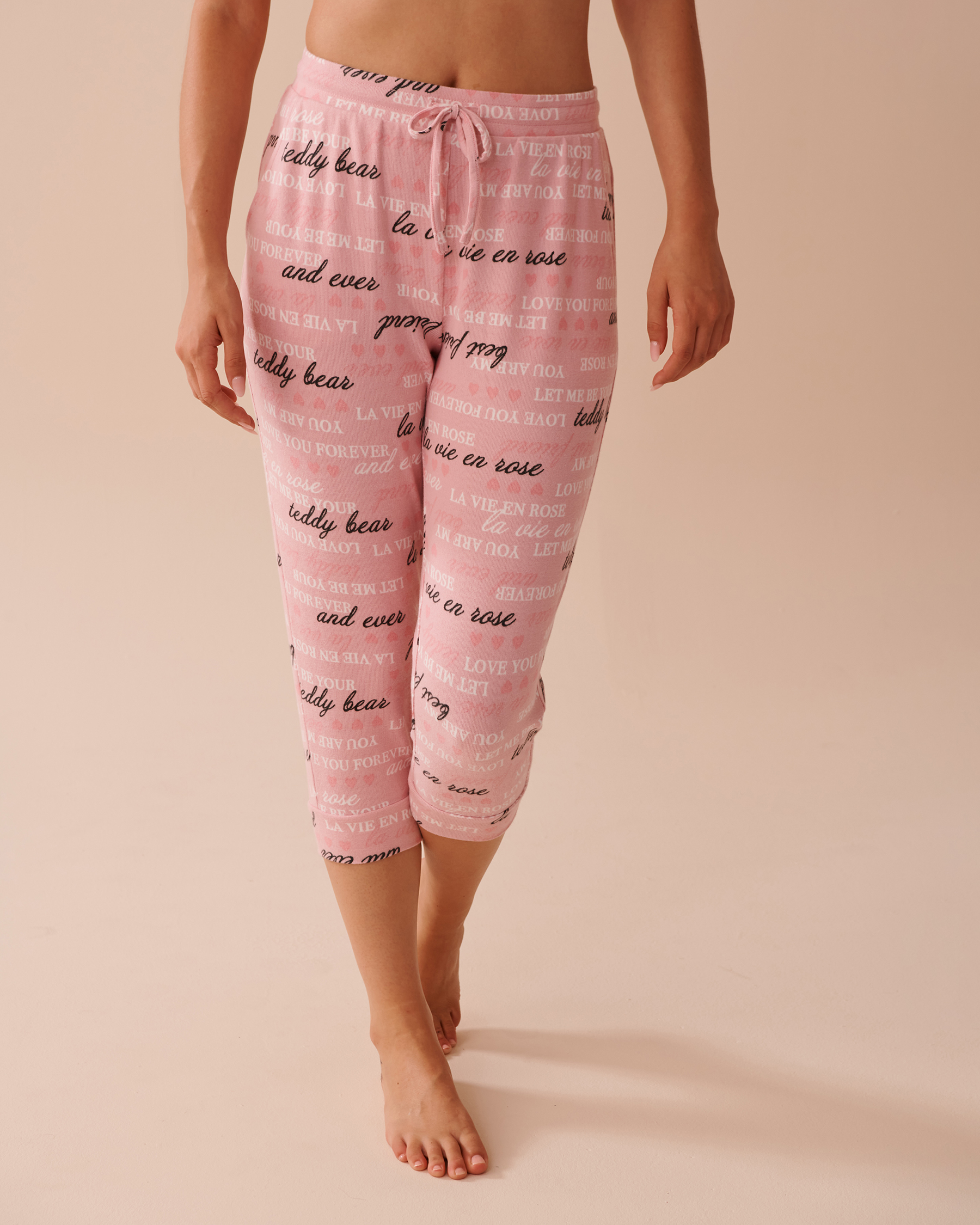 LA VIE EN ROSE Heart and Letter Print Recycled Fibers Capris Blushing Pink 40200661 - View2