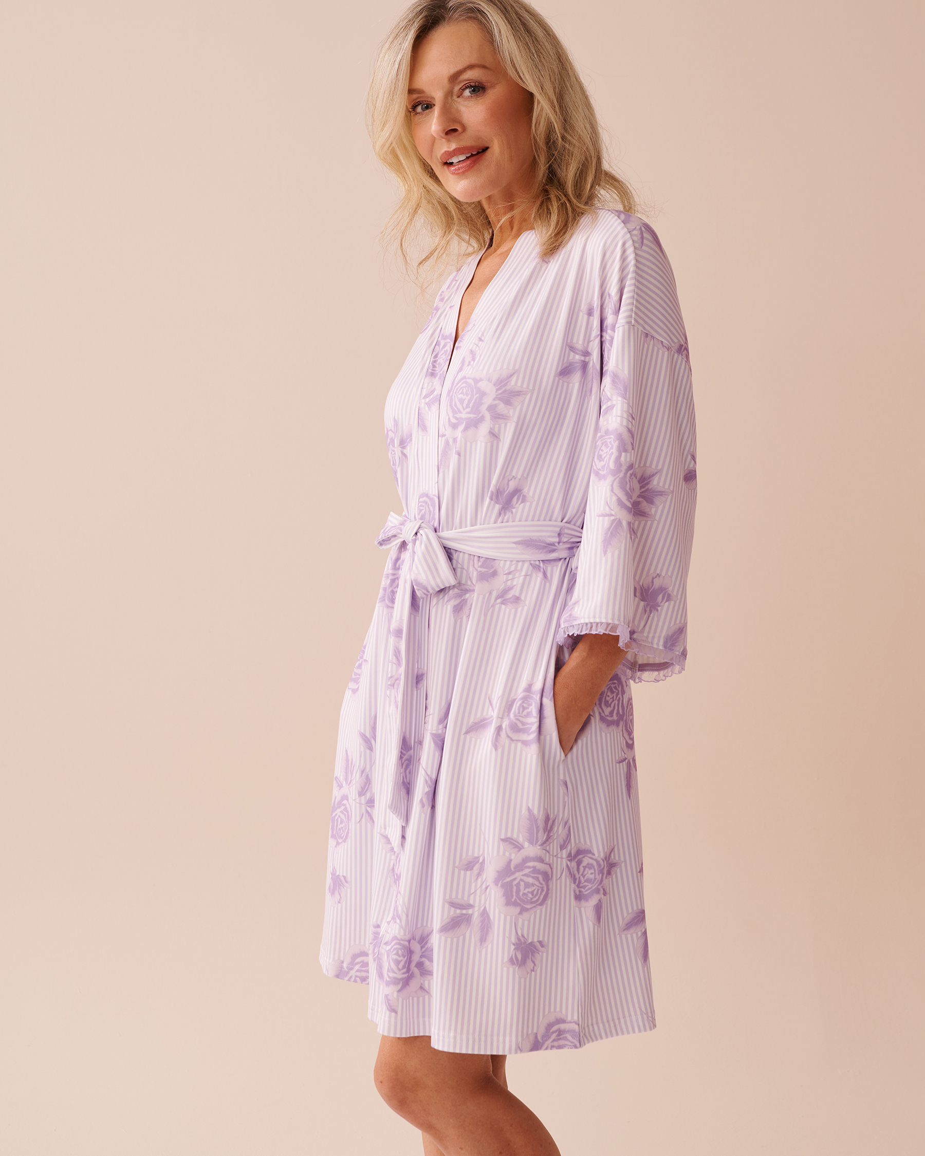 LA VIE EN ROSE Lilac Rose Print Super Soft Kimono Lilac Rose 40600200 - View2