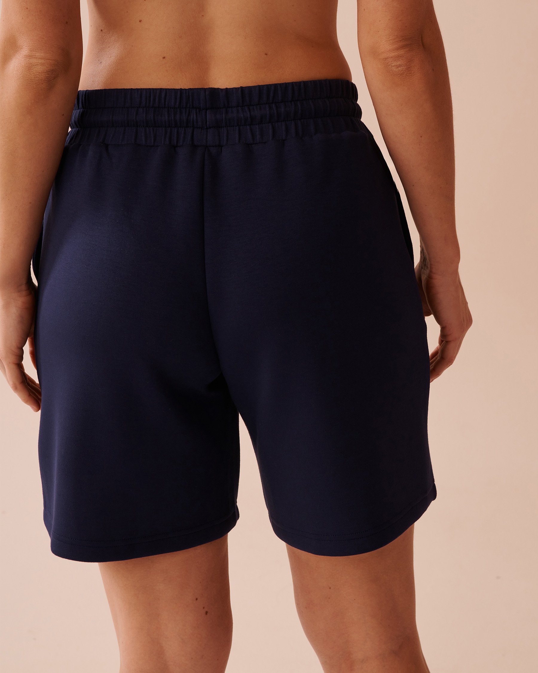 LA VIE EN ROSE Bermuda Shorts Navy Blue 50200088 - View2