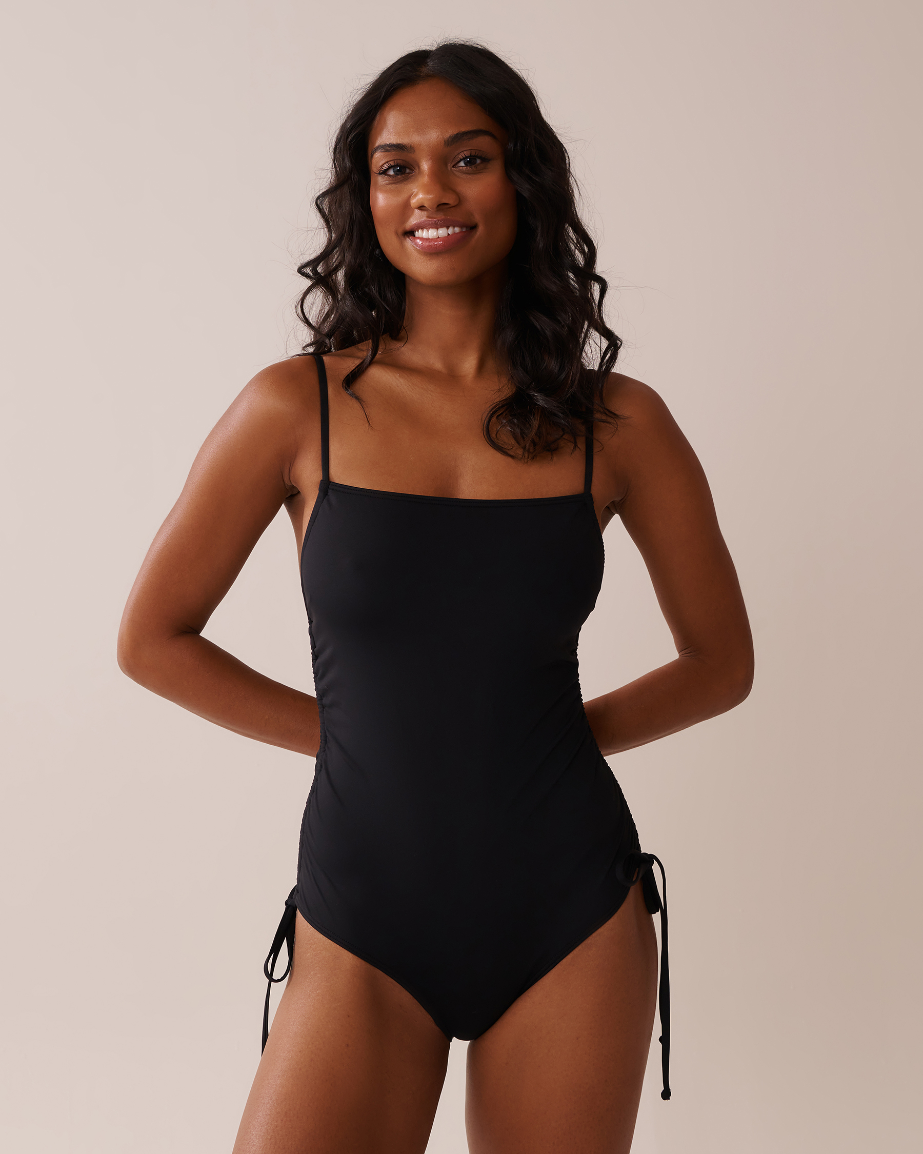 LA VIE EN ROSE AQUA Recycled Fibers Adjustable Side One-piece Swimsuit Black 70400158 - View1