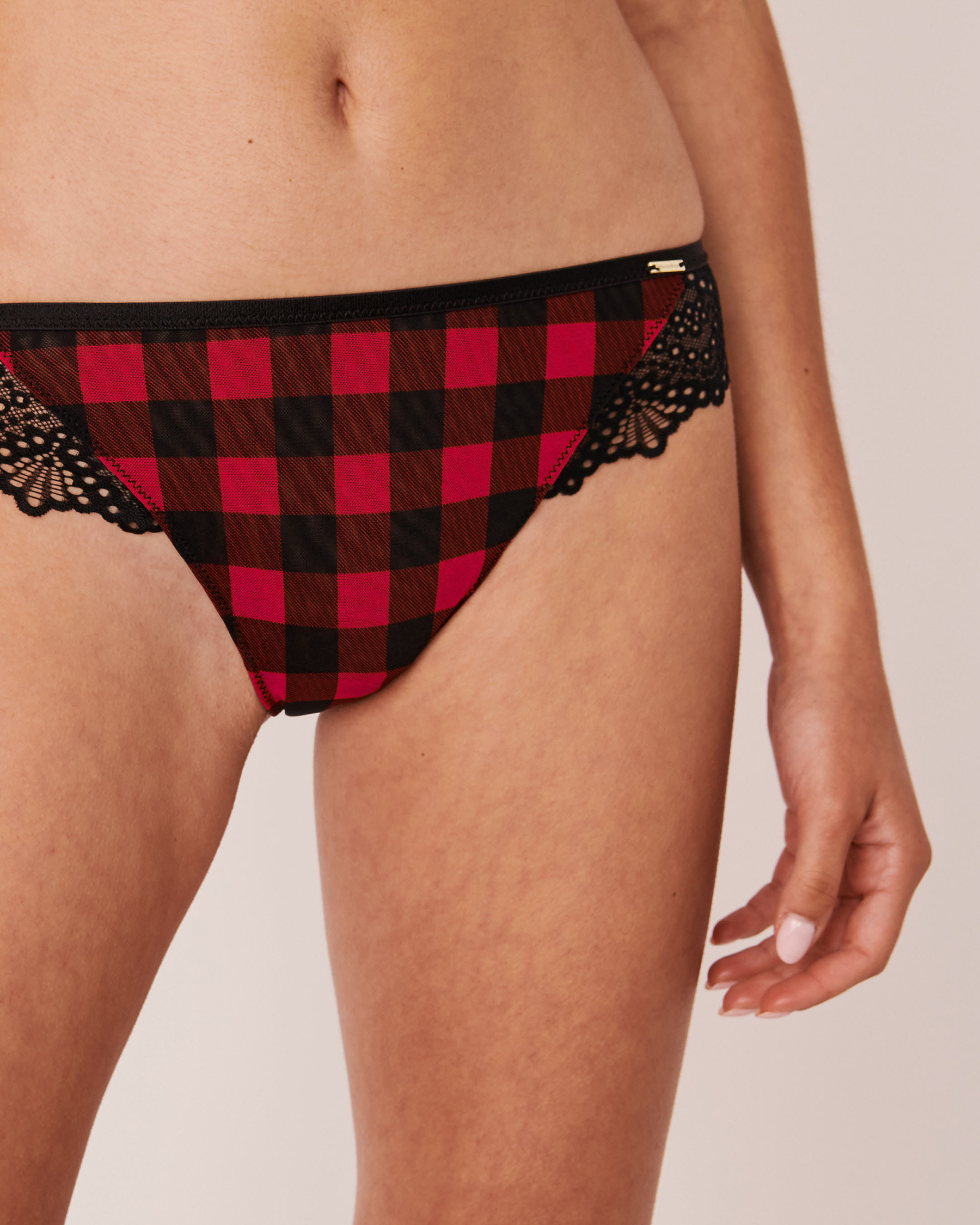 LA VIE EN ROSE Printed Mesh Thong Panty Buffalo plaid 20300171 - View1