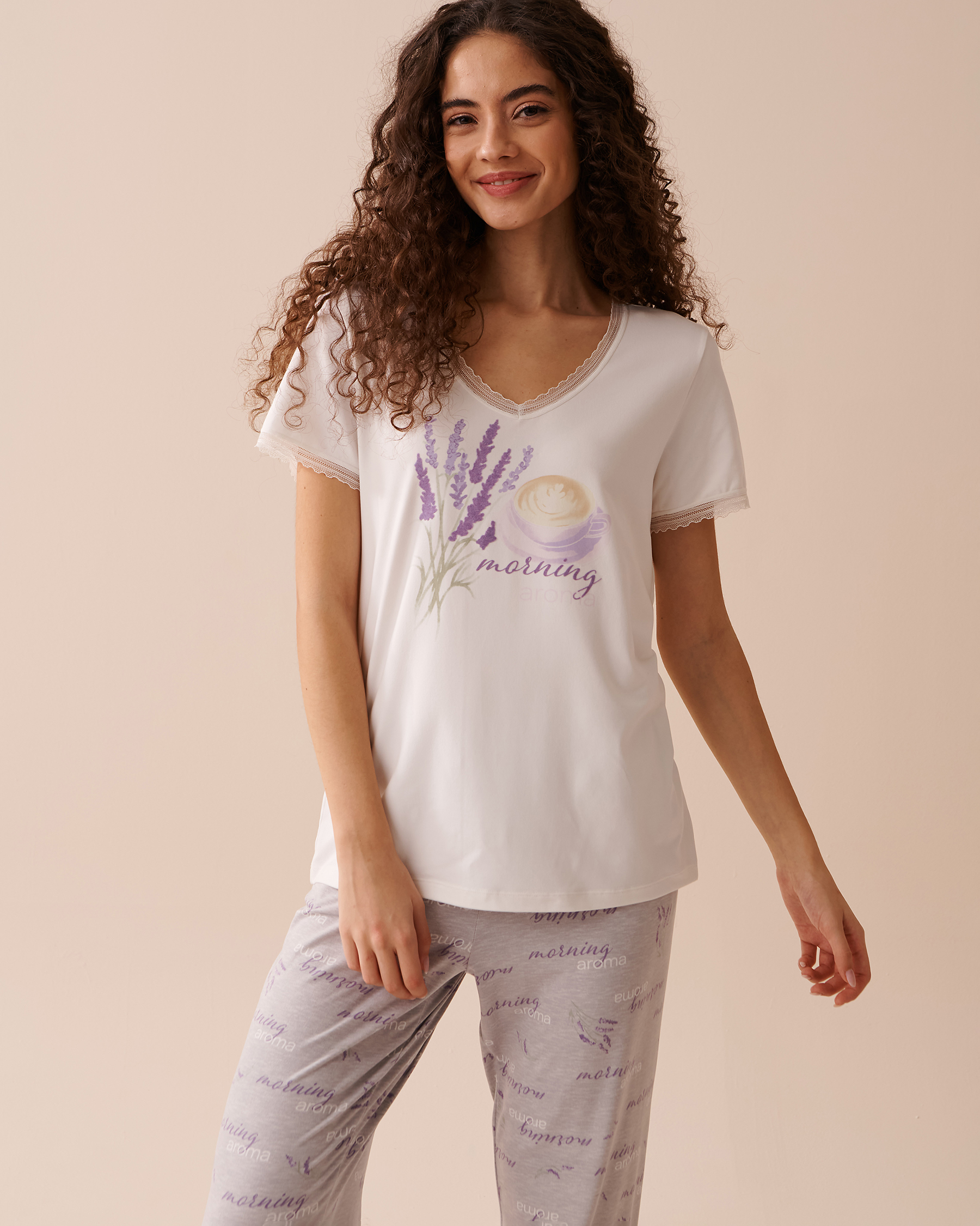 LA VIE EN ROSE Coffee & Lavender Print Super Soft V-Neck T-shirt White 40100566 - View1