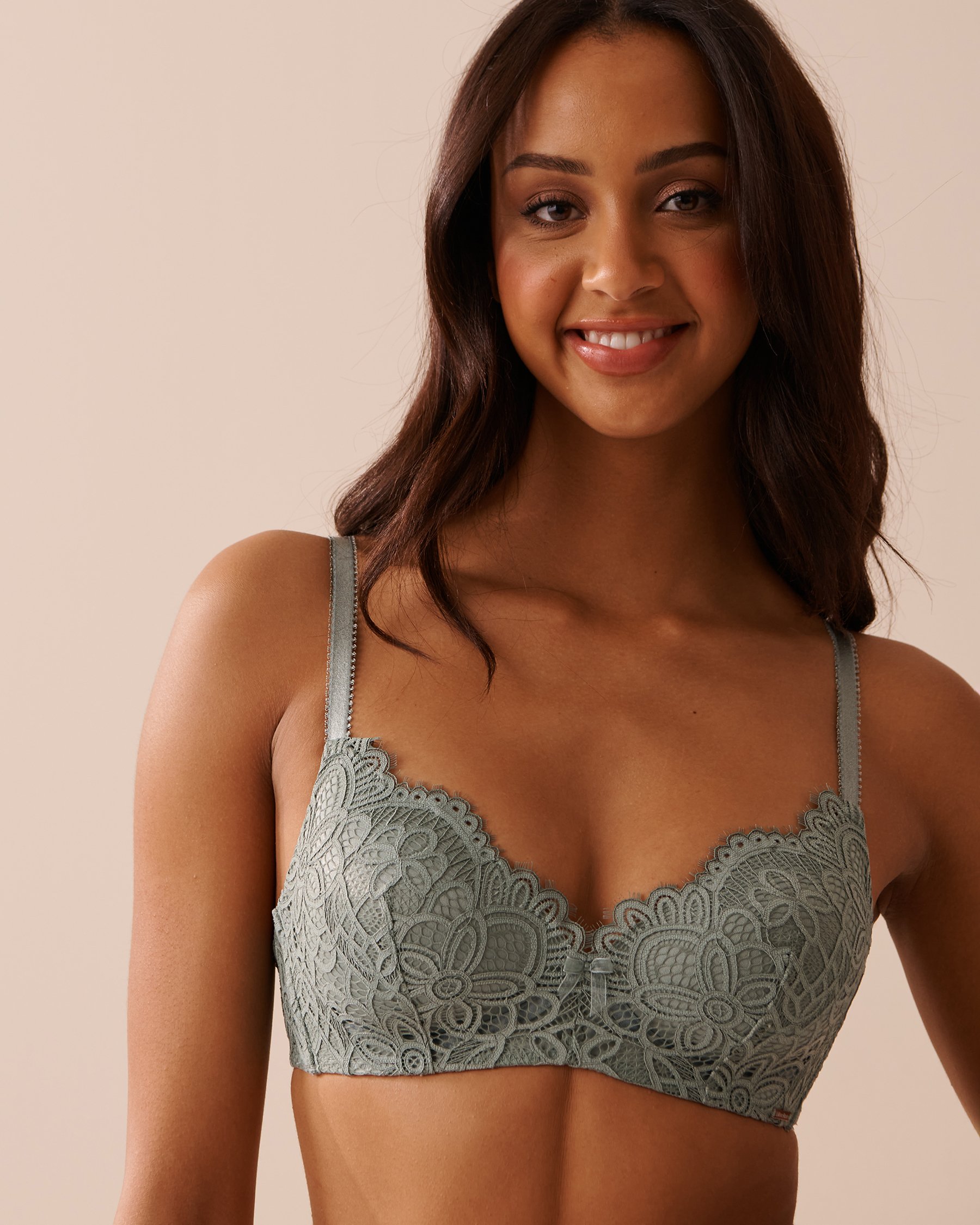 LA VIE EN ROSE Lightly Lined Wireless Bra 1 Olive Green 10200398 - View1